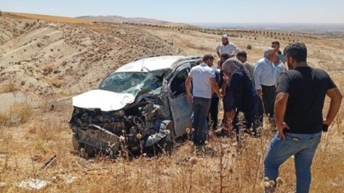 Adıyaman-Şanlıurfa Yolunda Feci Kaza Hafif Ticari Araç Takla Attı!